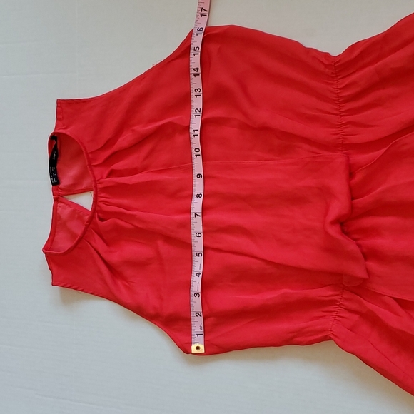 Zara Basic Slwwveless Ruffle Top - Picture 5 of 8